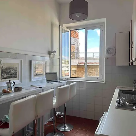 Appartamento Lovely Panoramic Roma